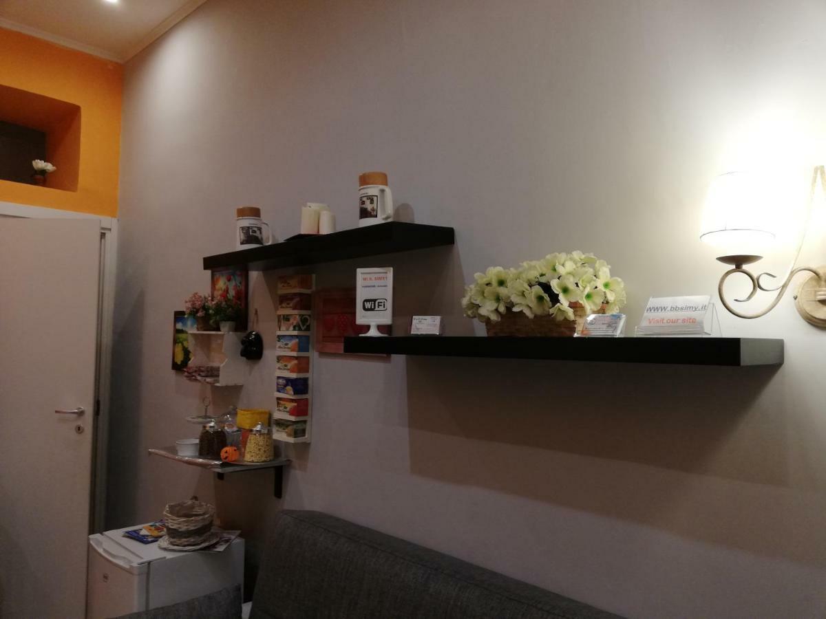 B&B Simy Napoli Bagian luar foto