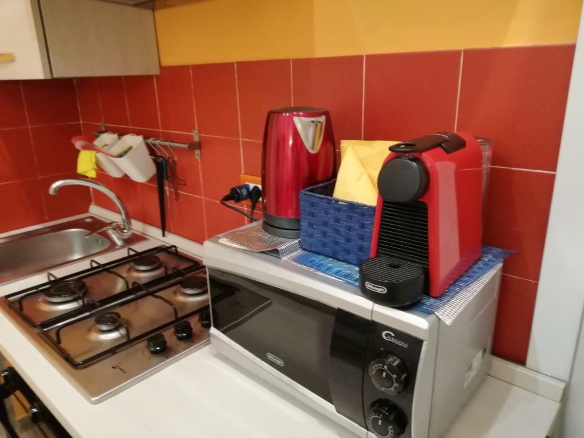 B&B Simy Napoli Bagian luar foto